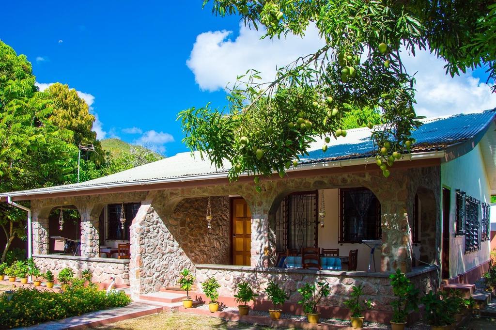 Seashell Self Catering Villa Grand Anse  Rum bild