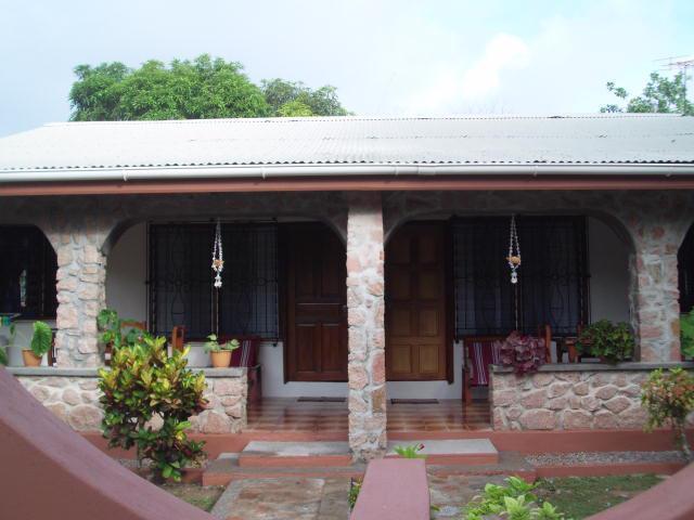 Seashell Self Catering Villa Grand Anse  Exteriör bild